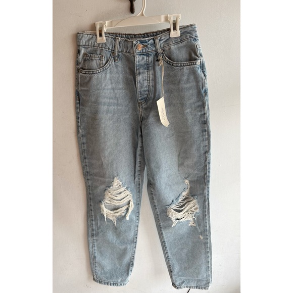 New F21 Recycled Cotton Distressed Mom Jeans - Picture 3 of 7